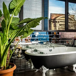 4* Otel Communal Sololaki